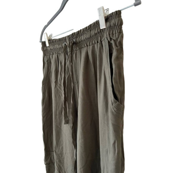 Pants - Picture 3 of 5